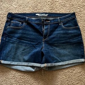 Women’s Old Navy jean Shorts sz 18